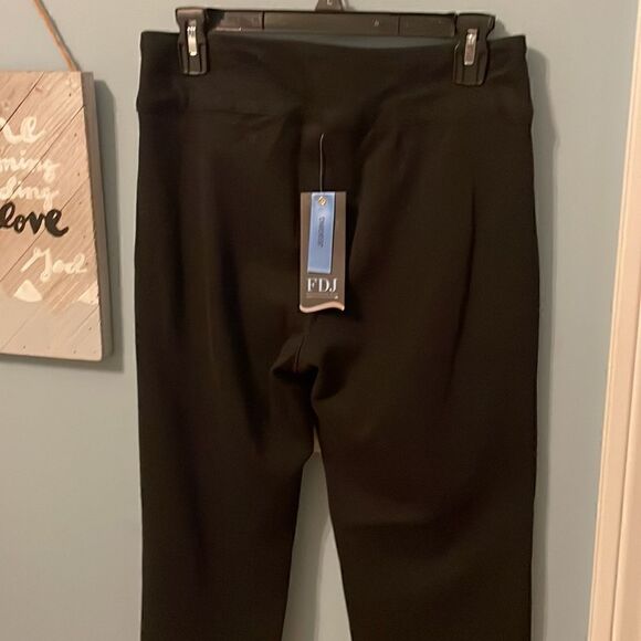 FDJ Pull On Cigarette Black Jegging Pants - 4 - NWT - Picture 9 of 11